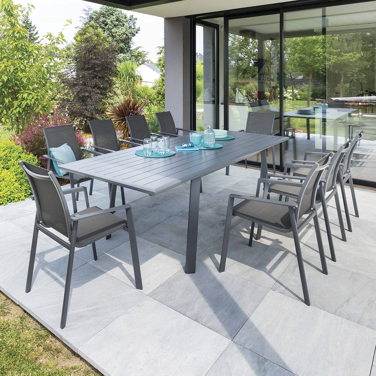 Ausziehbarer Gartentisch PAVANE Graphit 10 Plätze - Epoxy-beschichtetes Aluminium Graphit