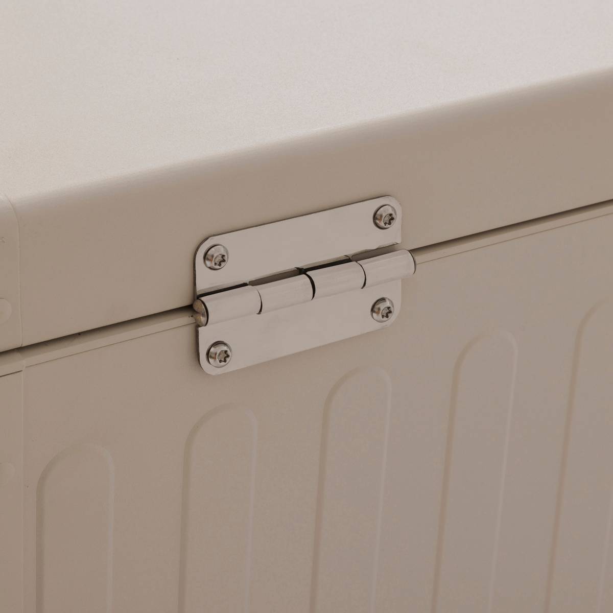 Aufbewahrungstruhe EDENIO Ton 510 L - Verzinkter Stahl, Epoxidharzbeschichtetes Aluminium Lehm