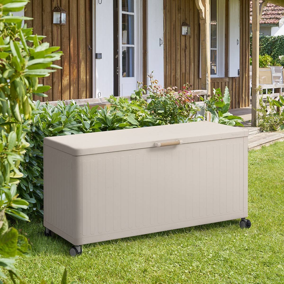 Aufbewahrungstruhe EDENIO Ton 670 L - Verzinkter Stahl, Epoxidharzbeschichtetes Aluminium Lehm