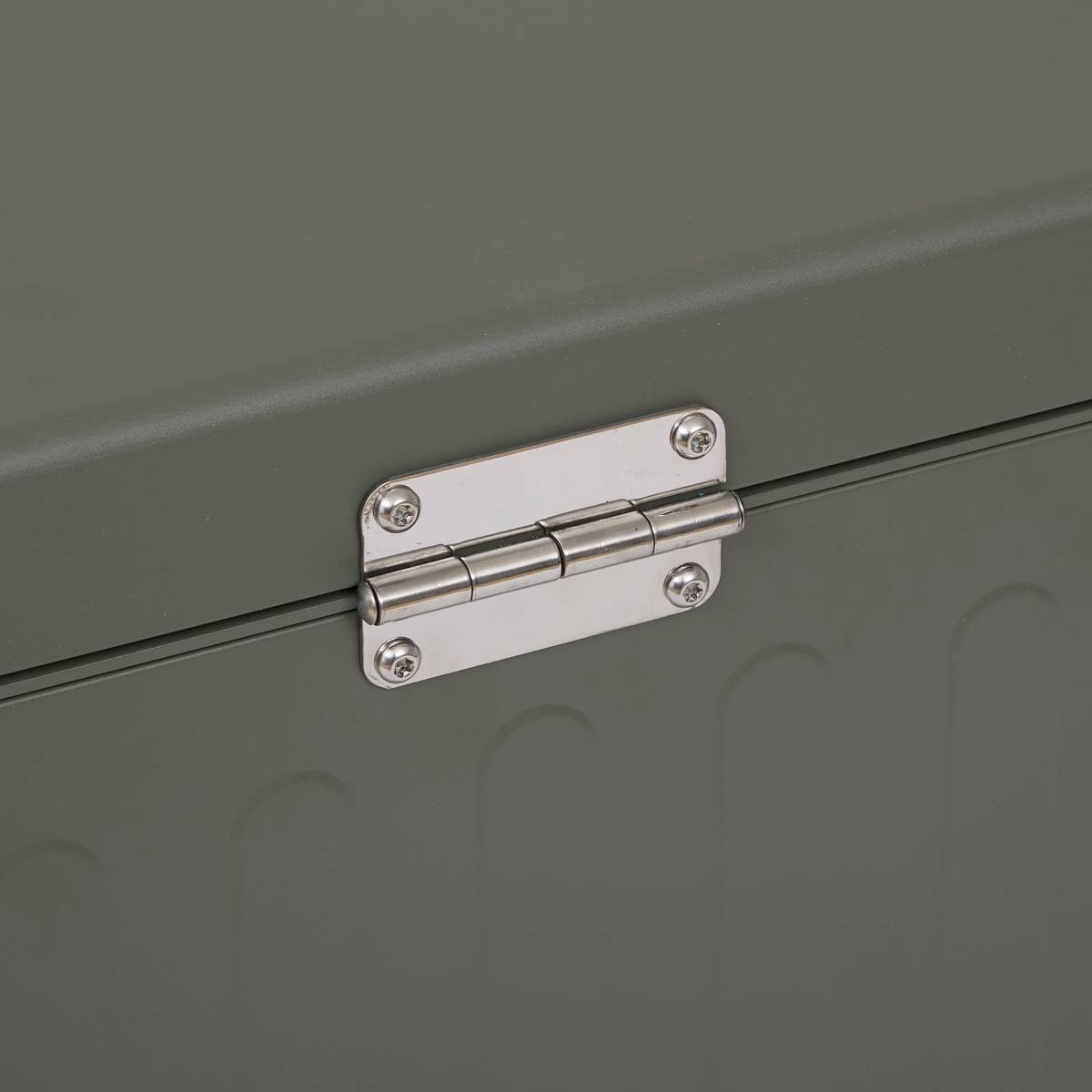 Aufbewahrungstruhe EDENIO Lorbeergrün 670 L - Epoxidharzbeschichteter Stahl, Epoxidharzbeschichtetes Aluminium Lorbeer
