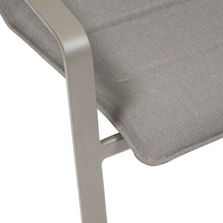 Gartenstuhl mit Armlehnen DIESE Badiane / Kaffee Epoxidharz behandeltes Aluminium, Texaline