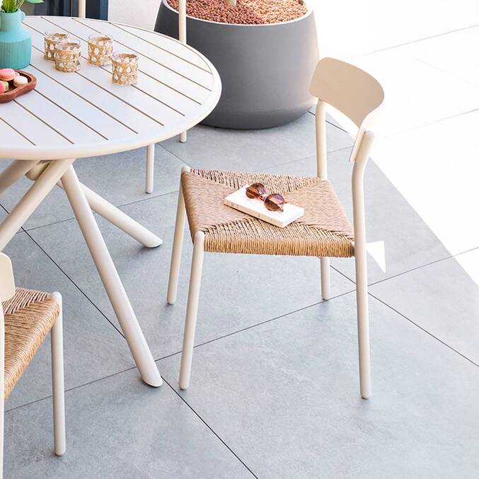 Gartenstuhl WISTTY Ton Epoxidharz behandeltes Aluminium, synthetisches Flechtwerkharz Lehm
