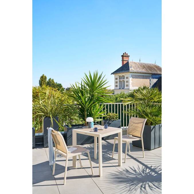 Garden table ÉVASION Wood effect linen / Clay 2 seats - Epoxy-treated aluminum, Wood-effect aluminum slats Wood Effect Linen / Clay