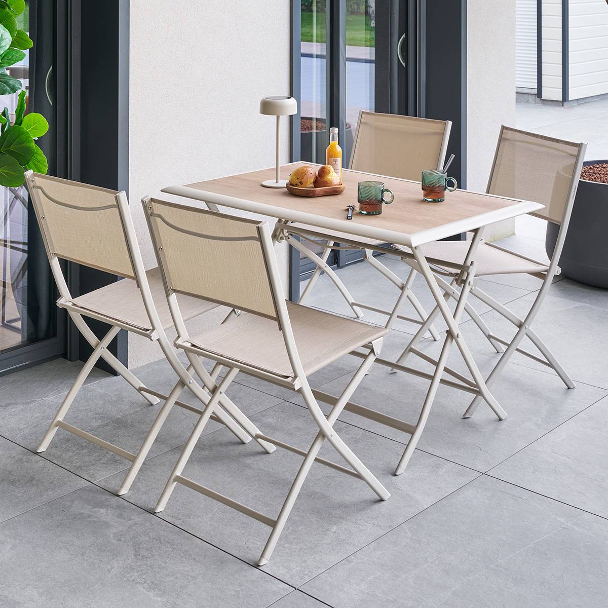 Rectangular folding garden table AZUA Spelt / Clay 4 seats - Epoxy-treated aluminum, Glass Spelt / Clay