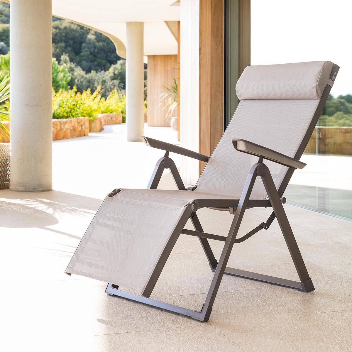 Sillón relax de jardín DECIMA Avellana / Praliné 8 posiciones - Aluminio tratado con epoxi, Texaline Avellana / Praliné