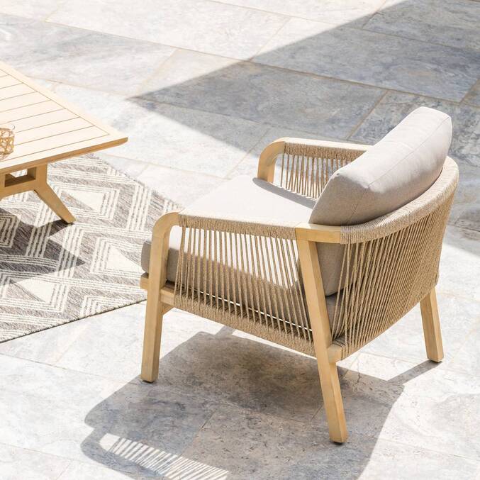 Fauteuil de salon de jardin PAPOUASIE Taupe & Acacia Acacia certifié FSC®, Polyester Taupe / Acacia