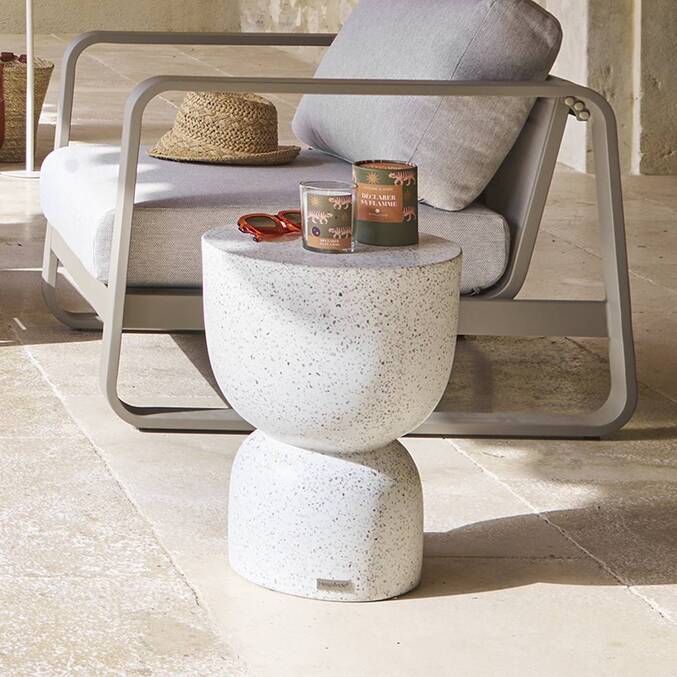 Table d'appoint de jardin ronde TIMANDRA Gris 35 x 47 cm - Terrazzo14