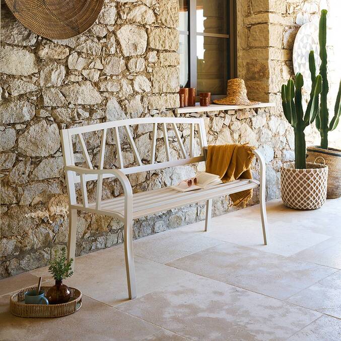 Banc de jardin ALVERNIA Argile 3 places - Acier traité époxy, Traitement anti-rouille renforcé Argile
