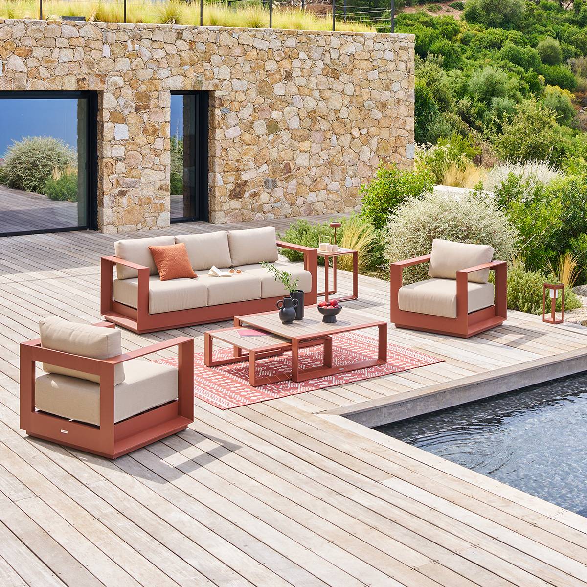 Salon de jardin rotatif ALLURE Beige / Acajou 5 places - Aluminium traité époxy, Polyester Beige Zébrano / Acajou