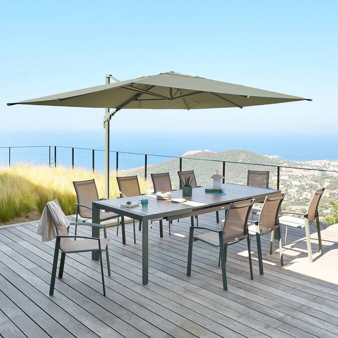 Parasol déporté rectangulaire inclinable MELHIA Vert laurier 4 x 3 m - Aluminium, Acier, Oléfine3795