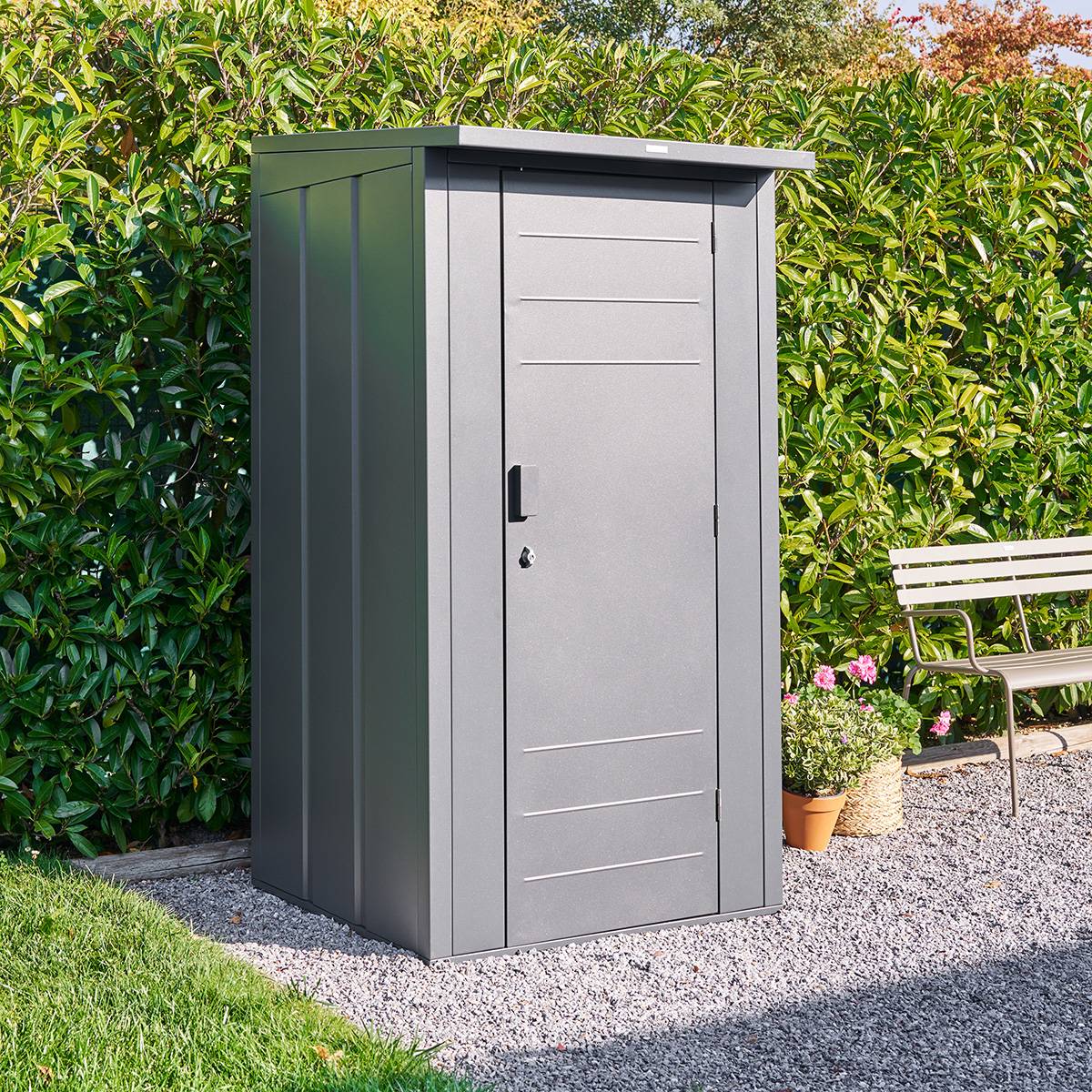 Armoire de jardin FORGIA Graphite 1,2 x 1 x 2 m - Acier galvanisé, Traitement antirouille renforcé Graphite