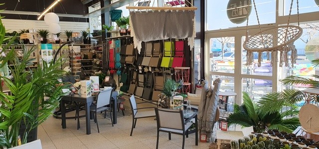 MAXI BAZAR ISTRES - distributeur officiel Hespéride