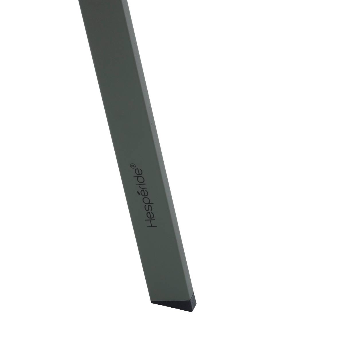 Mesa auxiliar de jardim redonda SAONA Verde louro 50 x 45 cm - Aço com tratamento epóxi, Tratamento antiferrugem reforçado Louro