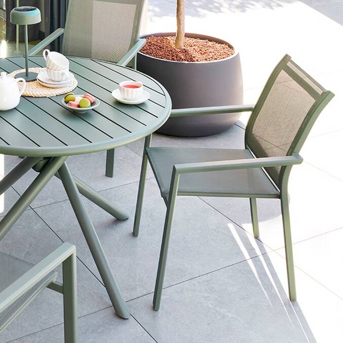 Poltrona de jardim ESSENTIA Verde louro Alumínio tratado com epóxi, Acácia certificada FSC®, Texaline Louro