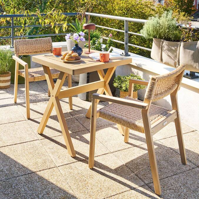 Mesa de jardim quadrada XENIA em eucalipto 2 lugares - Eucalipto certificado FSC® Eucalipto