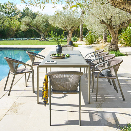 Conjunto de mesa de jardim DOMILLY + 10 poltronas empilháveis RIU Café 10 lugares - Alumínio tratado com epóxi